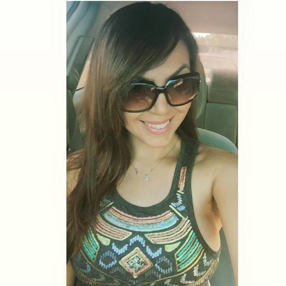 Meet your Posher, Marisol - Picture 1 of 1